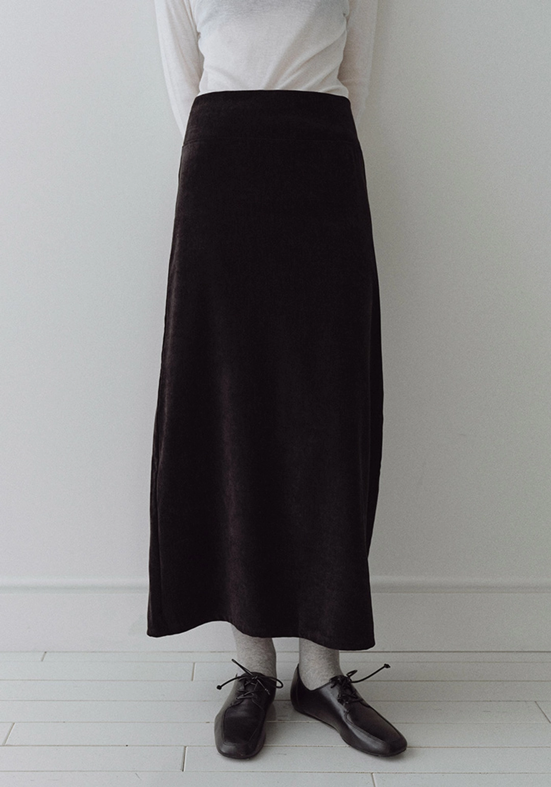 오브베이지 VELOUR STRAIGHT LONG SKIRT_BLACK_OE4C2XSK05BKA 상품 이미지 2