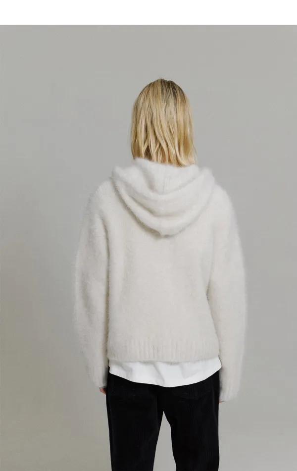 Fox Zip-up Hoodie in Snow