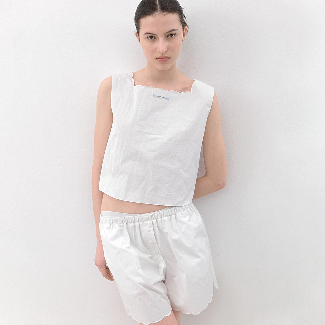 아뜰리에 나인 (BL-4421)AN SEMICIRCLE SCALLOP SET-UP BLOUSE 상품 이미지 1