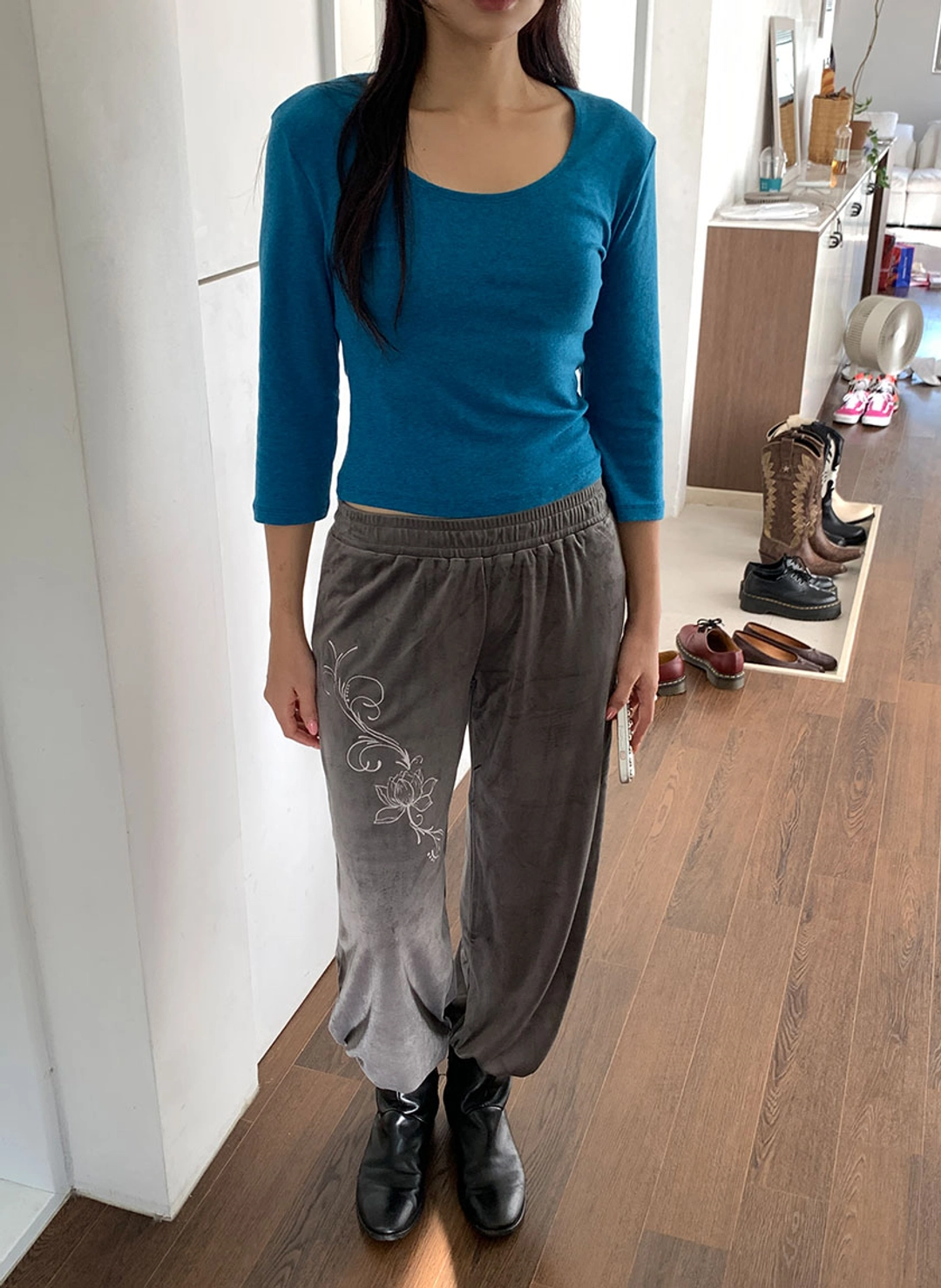 루루서울 Lotus Velvet Sweat Pants (Gray) 상품 이미지 2