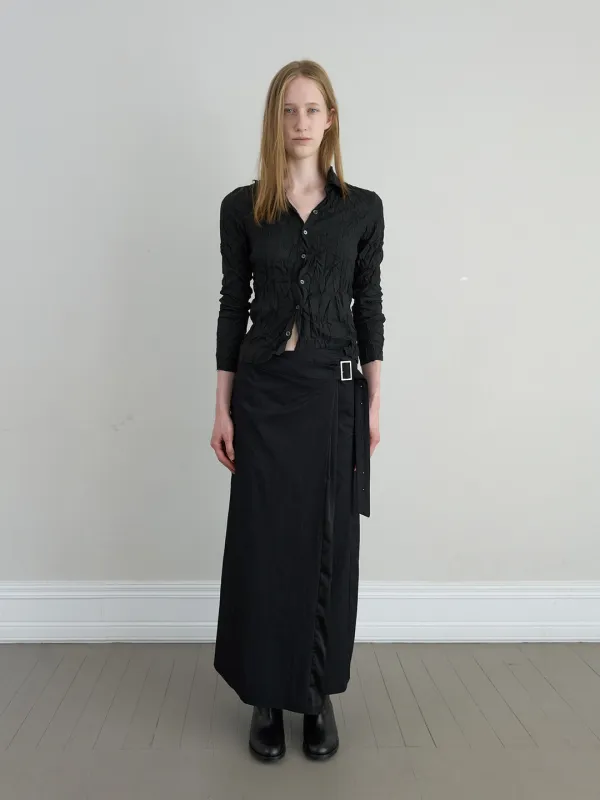 TWIST BUTTON WRINKLED SHIRT IN BLACK