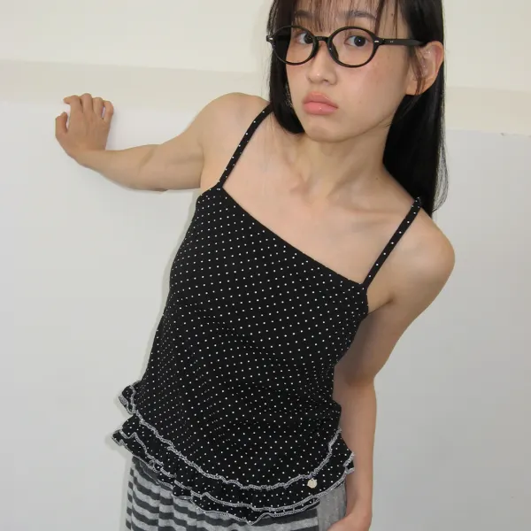 DOT FRILL STITCH SLEEVELESS BLACK