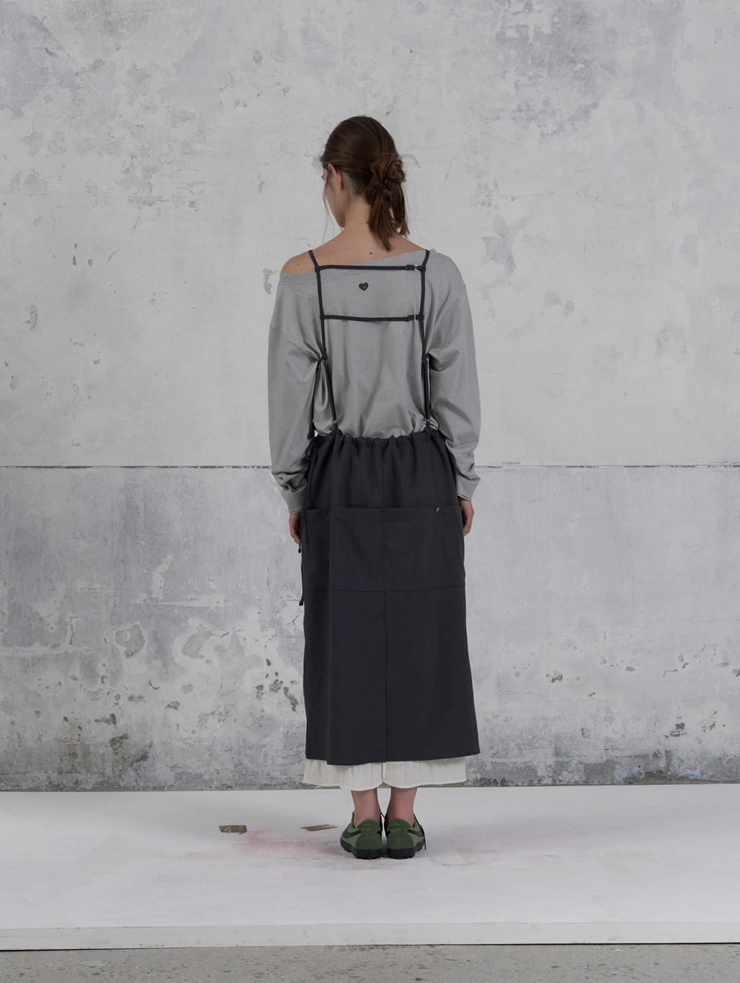 포에토 Reflect drape dress - charcoal 상품 이미지 2