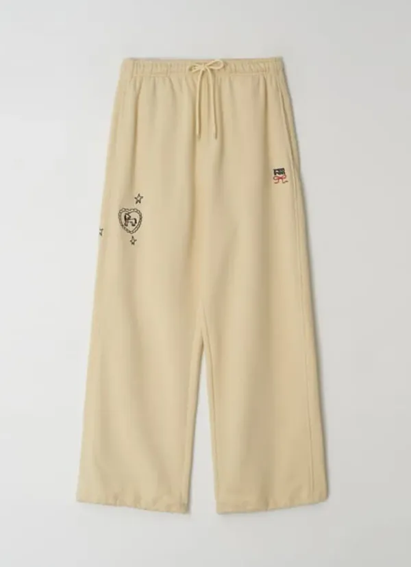 [10/6 순차배송] DRAWING PONY STITCH SWEAT JOGGER PANTS SOFT YELLOW