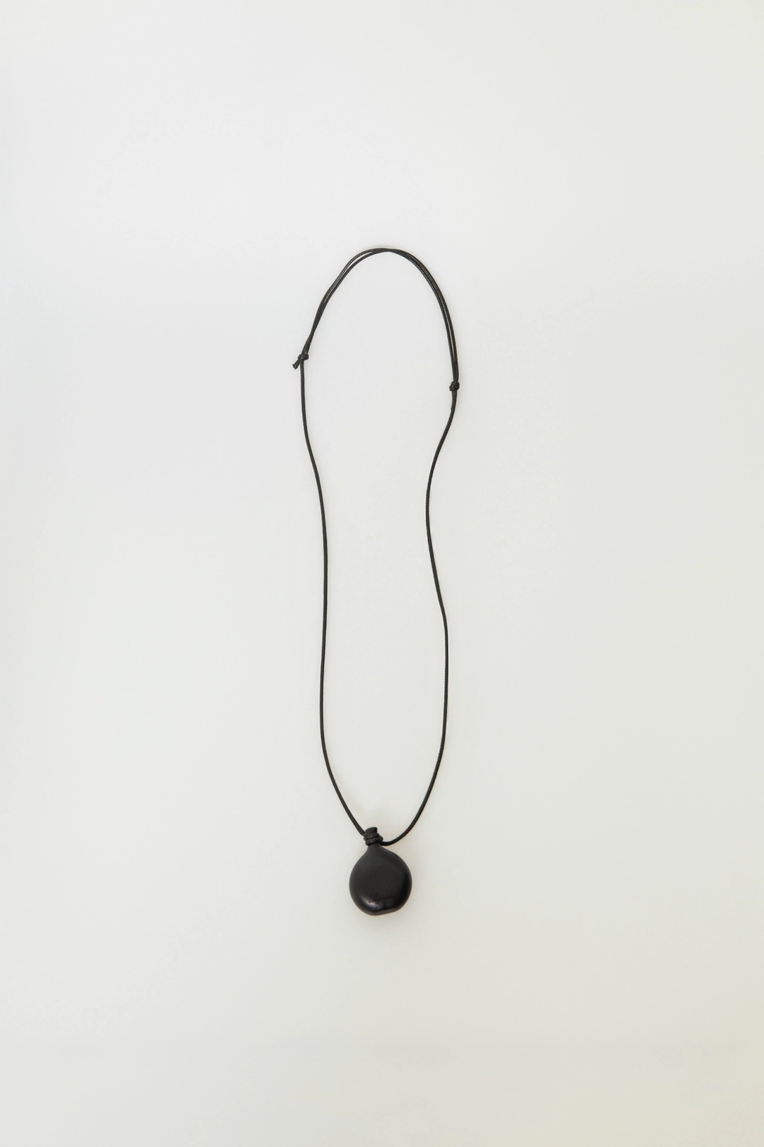 세이지먼트 [당일출고] AMULET ENGRAVED WOOD NECKLACE_BLACK 상품 이미지 2
