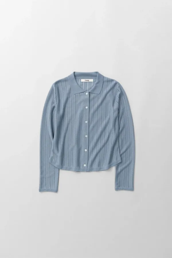 a vertical cardigan (pale blue)