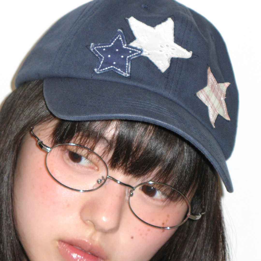 론론 STAR PATCH MIXED APPLIQUE BALL CAP NAVY 상품 이미지 1
