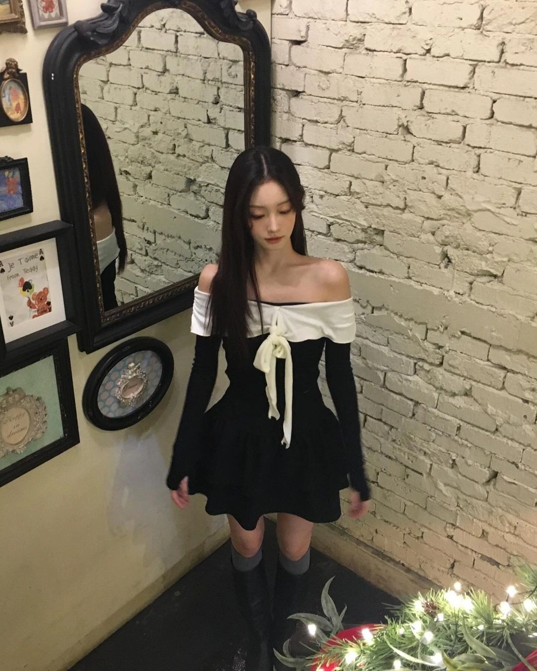 낫유어로즈 @min_z._.ooBlair top (Black)Lili skirt (Black) 상품 이미지 1