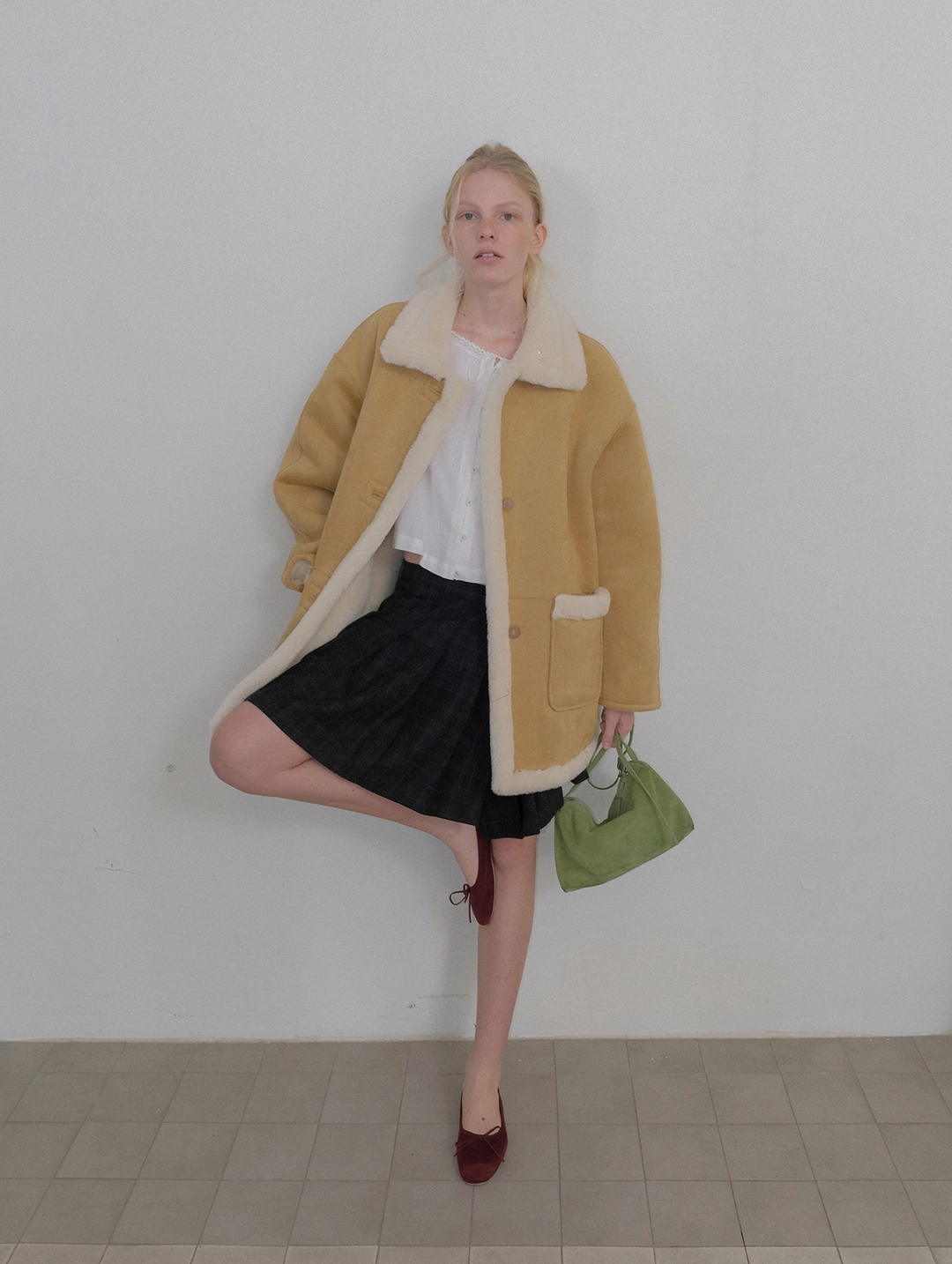 포에토 Minifeen check pleate skirt - navy 상품 이미지 2