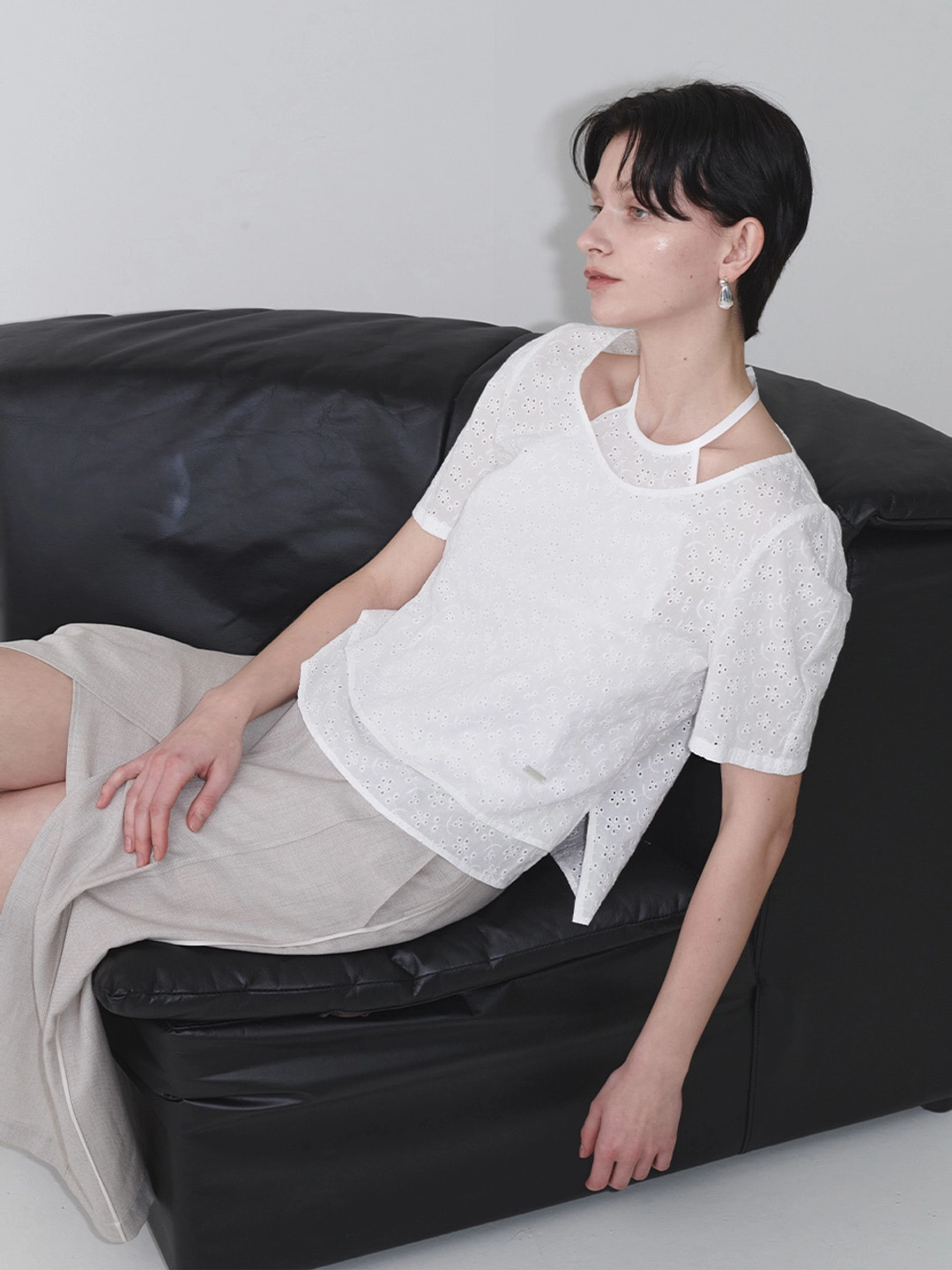 루에브르 Halter Layerd Eyelet Blouse SW4MB738-03 상품 이미지 2