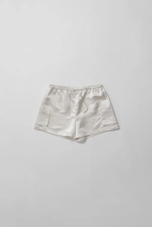 [EXCLUSIVE] silky shorts (cream)