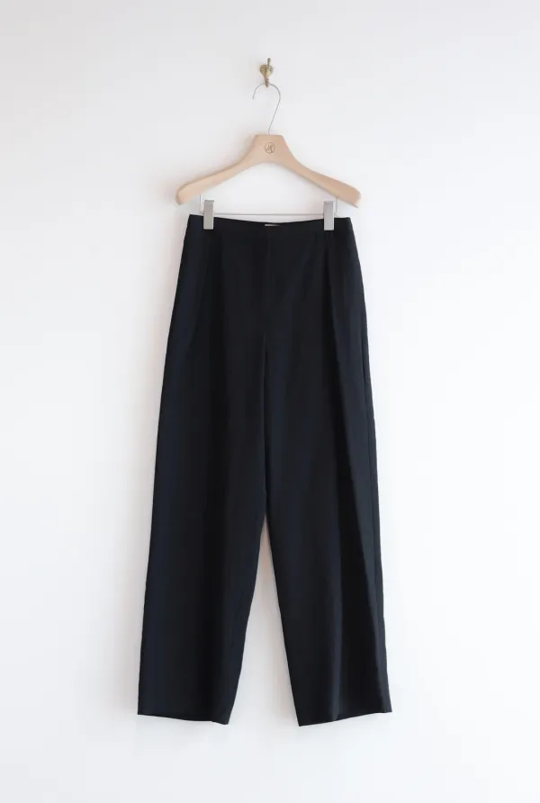 FOND PANTS (BLACK)