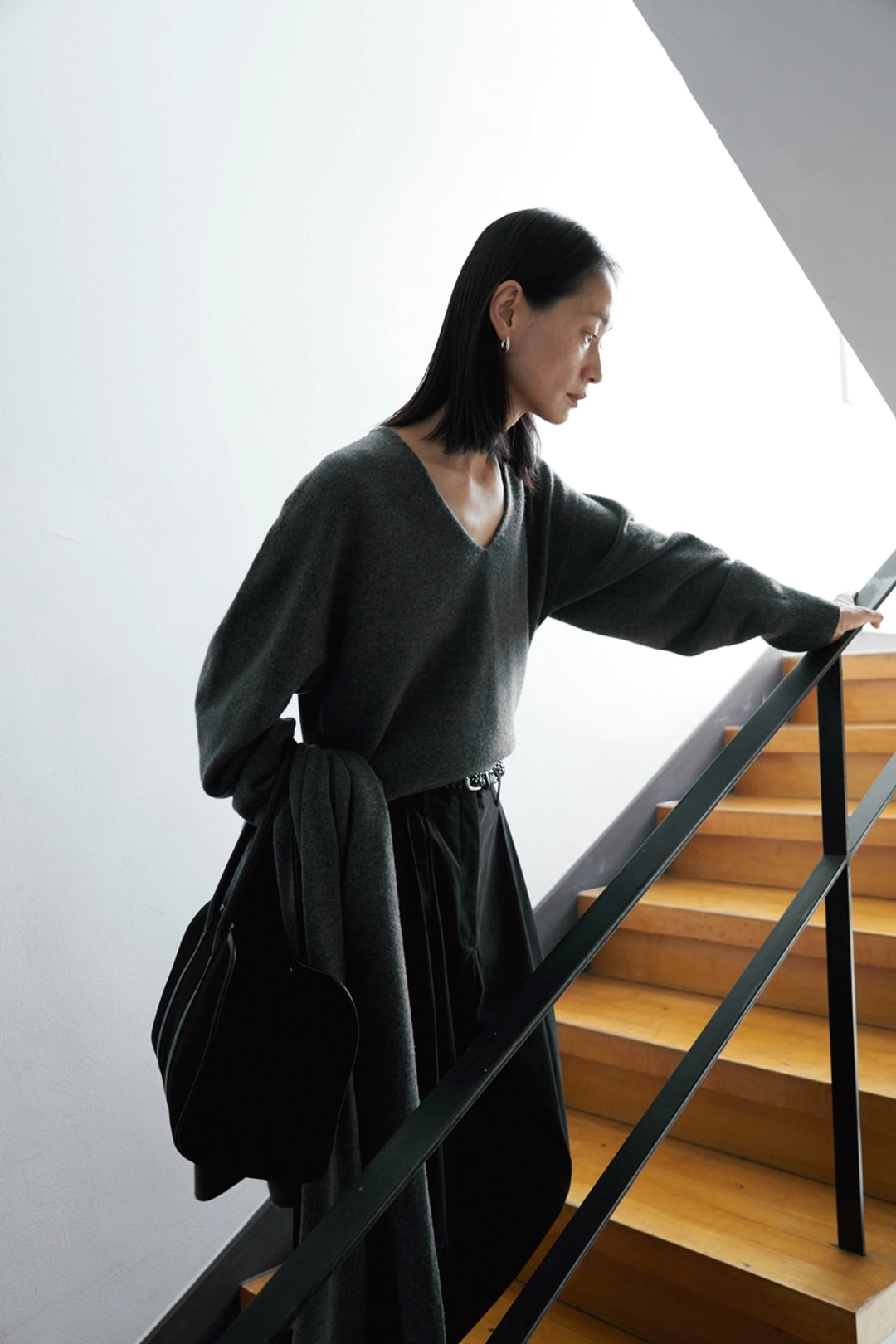 에이치에이트 PLAIN SHAWL ( CHARCOAL ) 상품 이미지 3