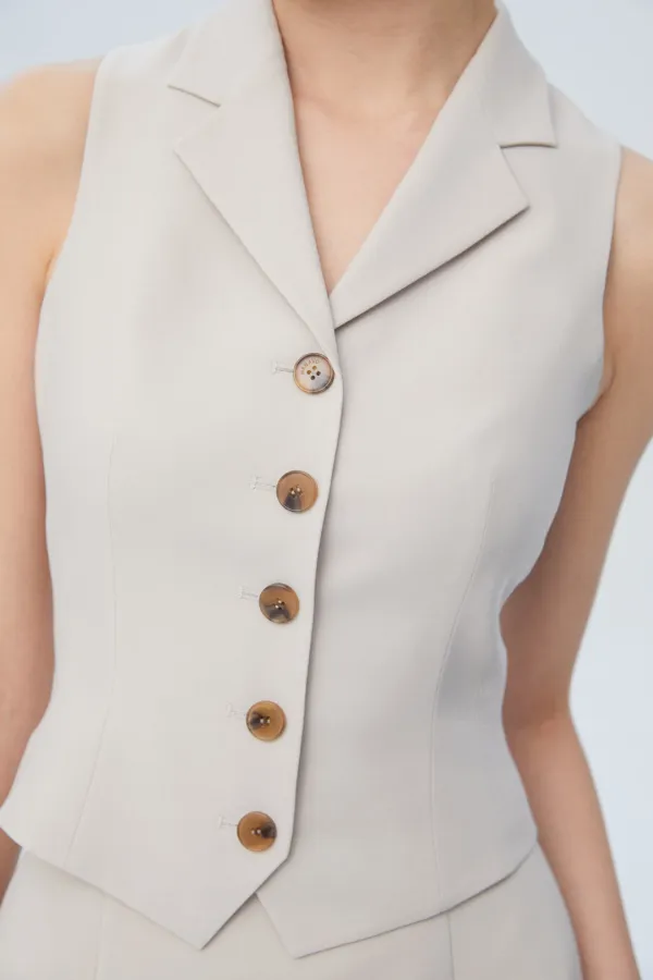 TAILORED VEST