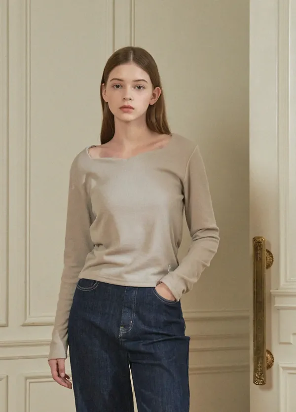 [44-120]  Ivy Heart neck Tee Beige  아이비 하트넥 티셔츠 베이지 (봄-가을-격식룩-데일리룩-출근룩-데이트룩-마실룩-오피스룩-기본템-하트넥-세미기장-빅사이즈-자체제작) 