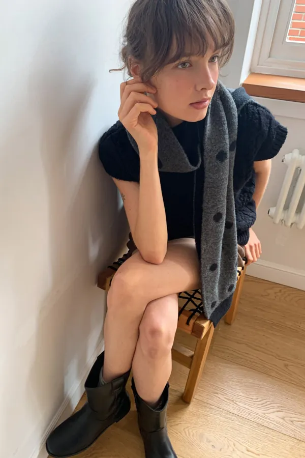 Pebble Muffler / Black Charcoal