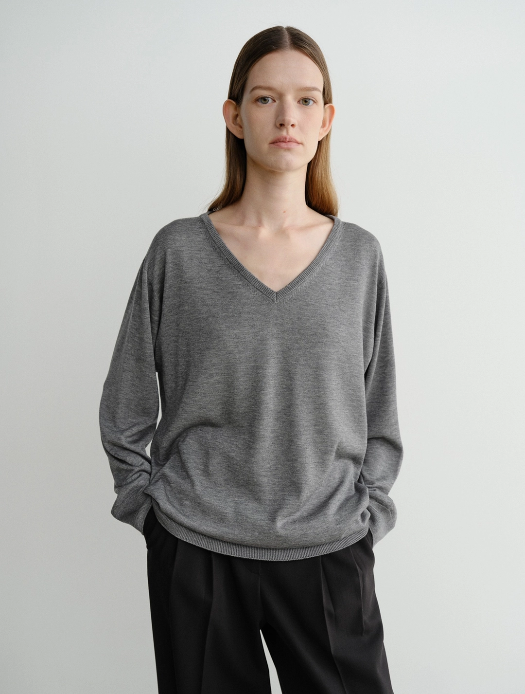 이아 Wool Silk V Neck Pullover (Grey) 상품 이미지 2