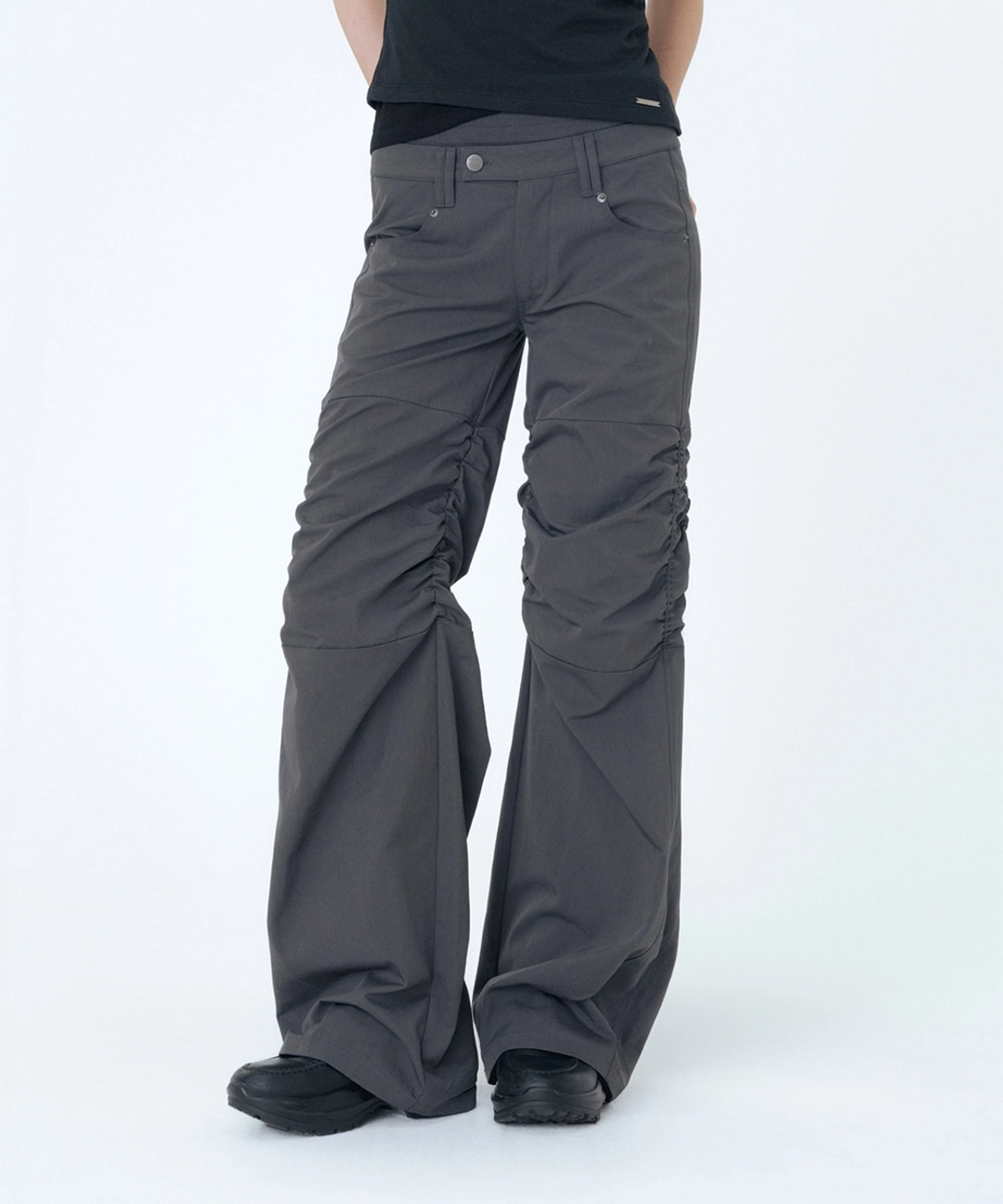 미세키서울 Ribbed layered shirring pants CHARCOAL 상품 이미지 2
