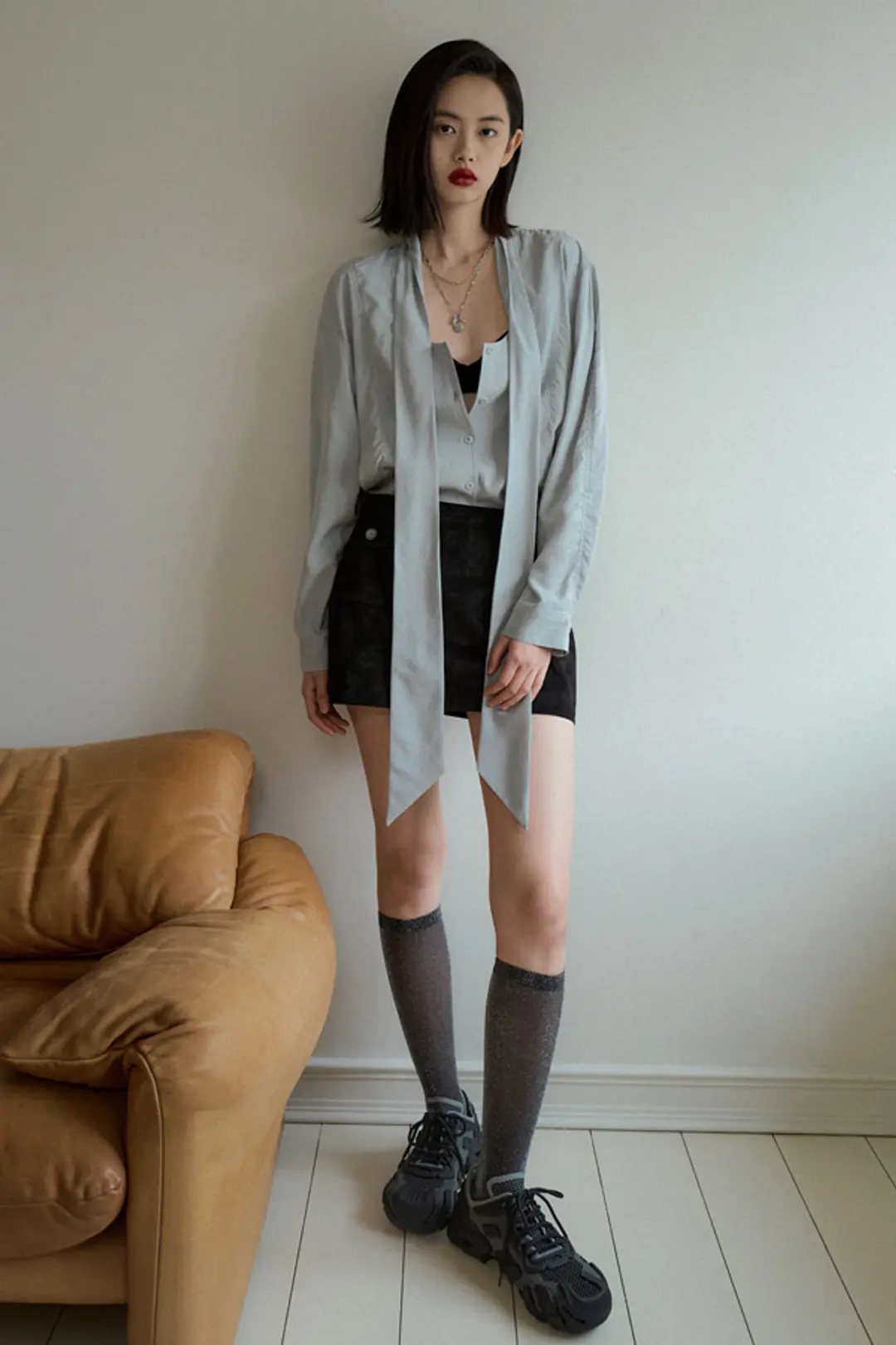 오버듀플레어 U NECK LONG TIE BLOUSE_MINT GRAY 상품 이미지 2