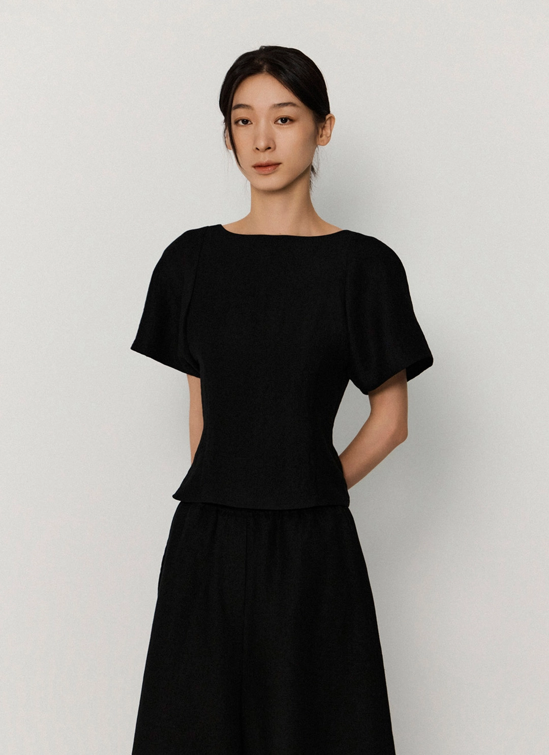 녹섭 ellie short blouse_black 상품 이미지 1