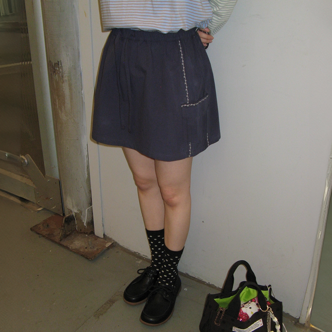 론론 LOVER STITCH POCKET MINI SKIRT TUBE TOP NAVY 상품 이미지 1