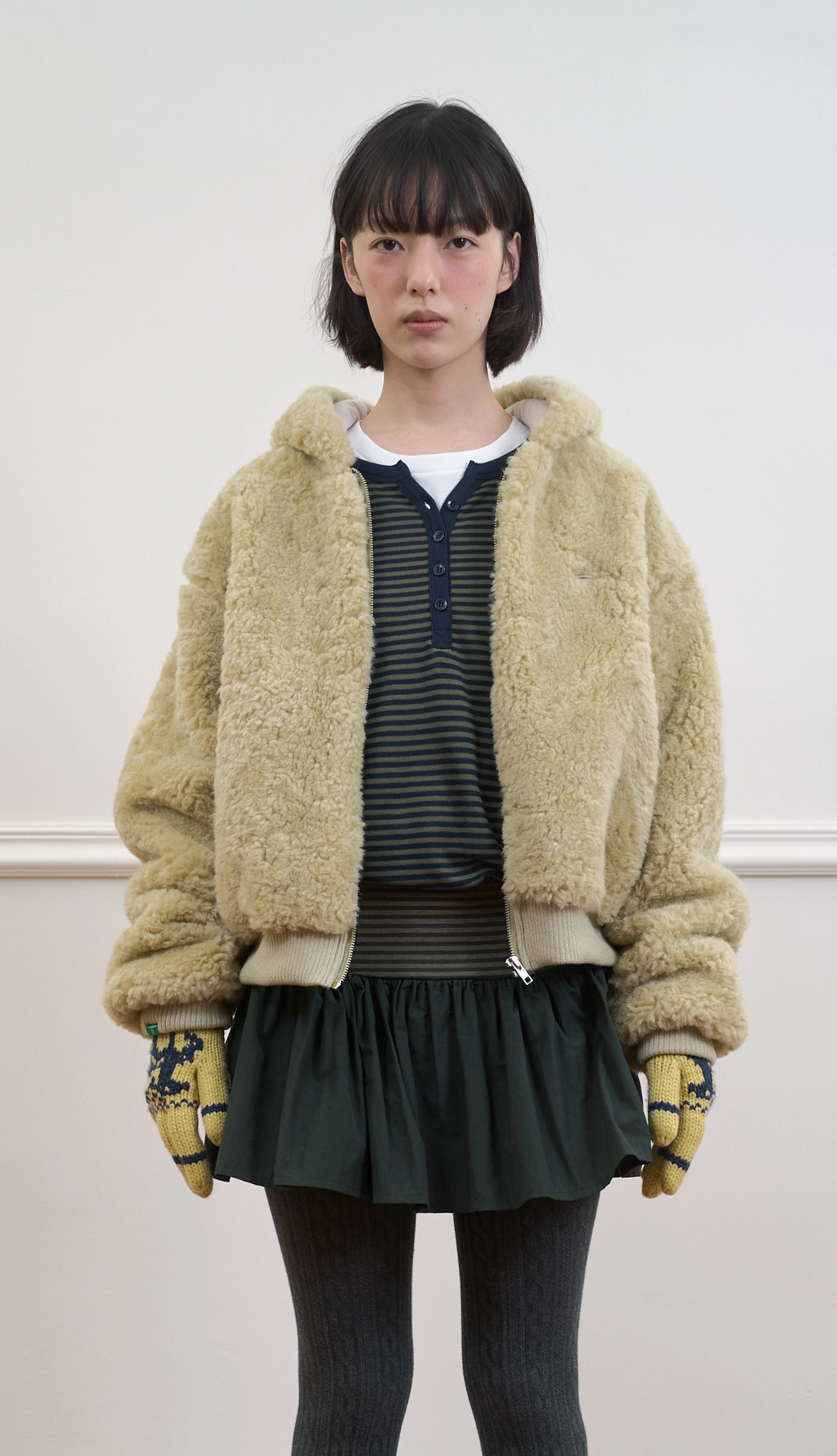 노컨텐츠 276. Fluffy Zip-up _ Light Khaki 상품 이미지 2