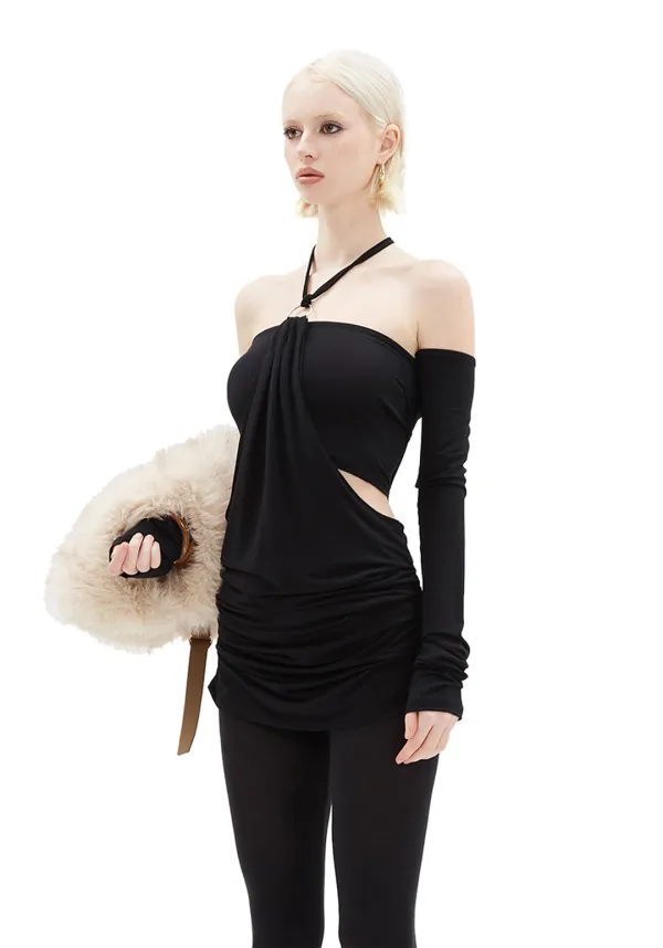Layer Ring Off-Shoulder Tee [Black]