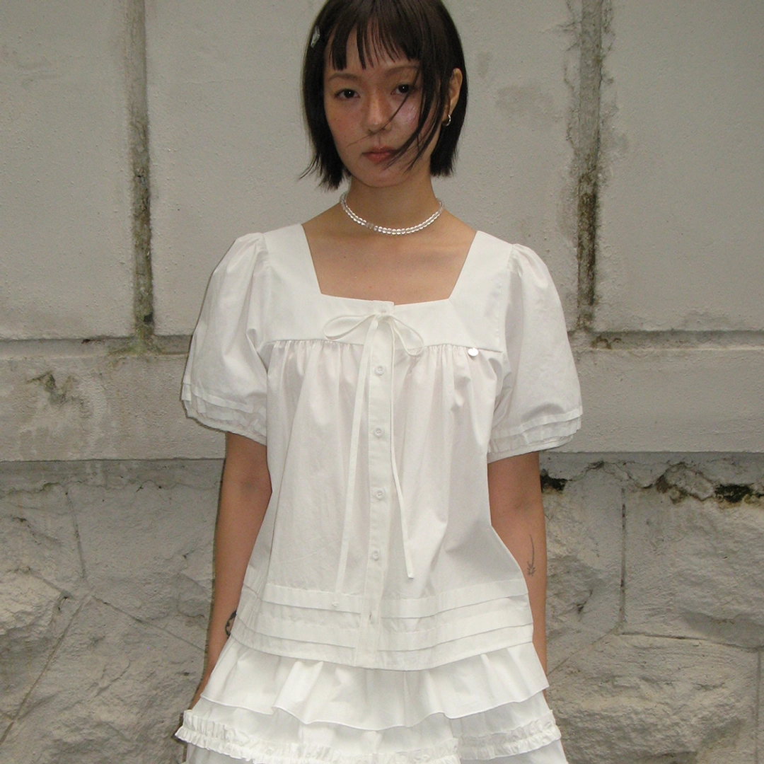 론론 TIE DETAIL BUTTON BLOUSE WHITE 상품 이미지 1