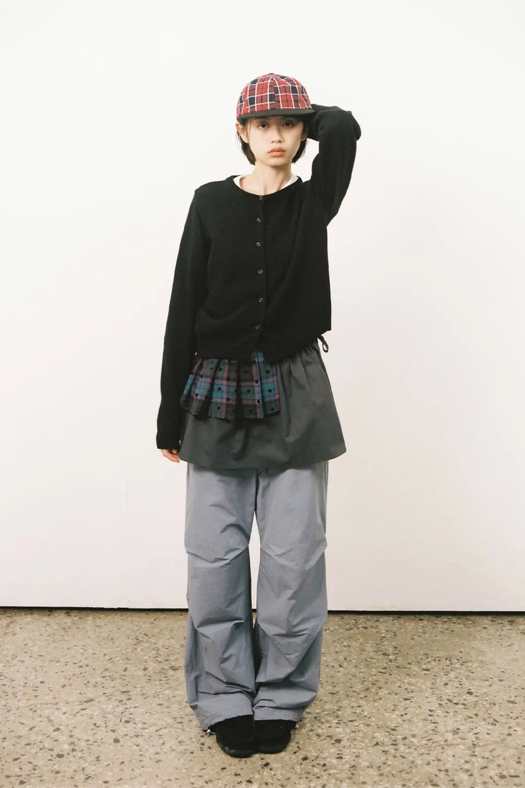 오헤시오 EFFECT NYLON PANTS, BLUE 상품 이미지 2