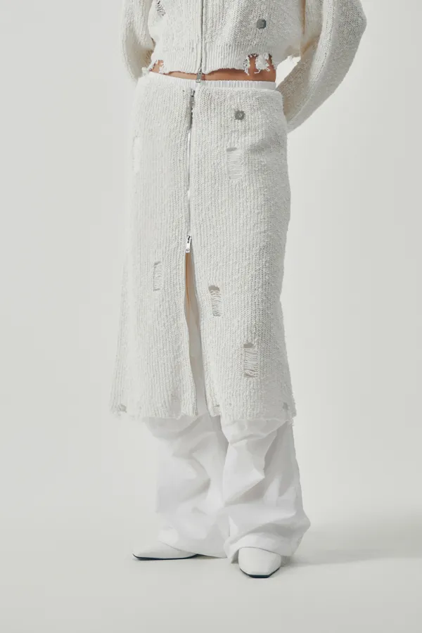 Linksle Texture Knit Set-up Skirt [ White ]