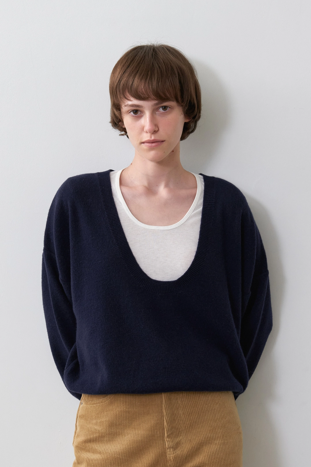 쏭스튜디오 Aven Deep U-neck Knit (Cream, Gray, Navy) 상품 이미지 1