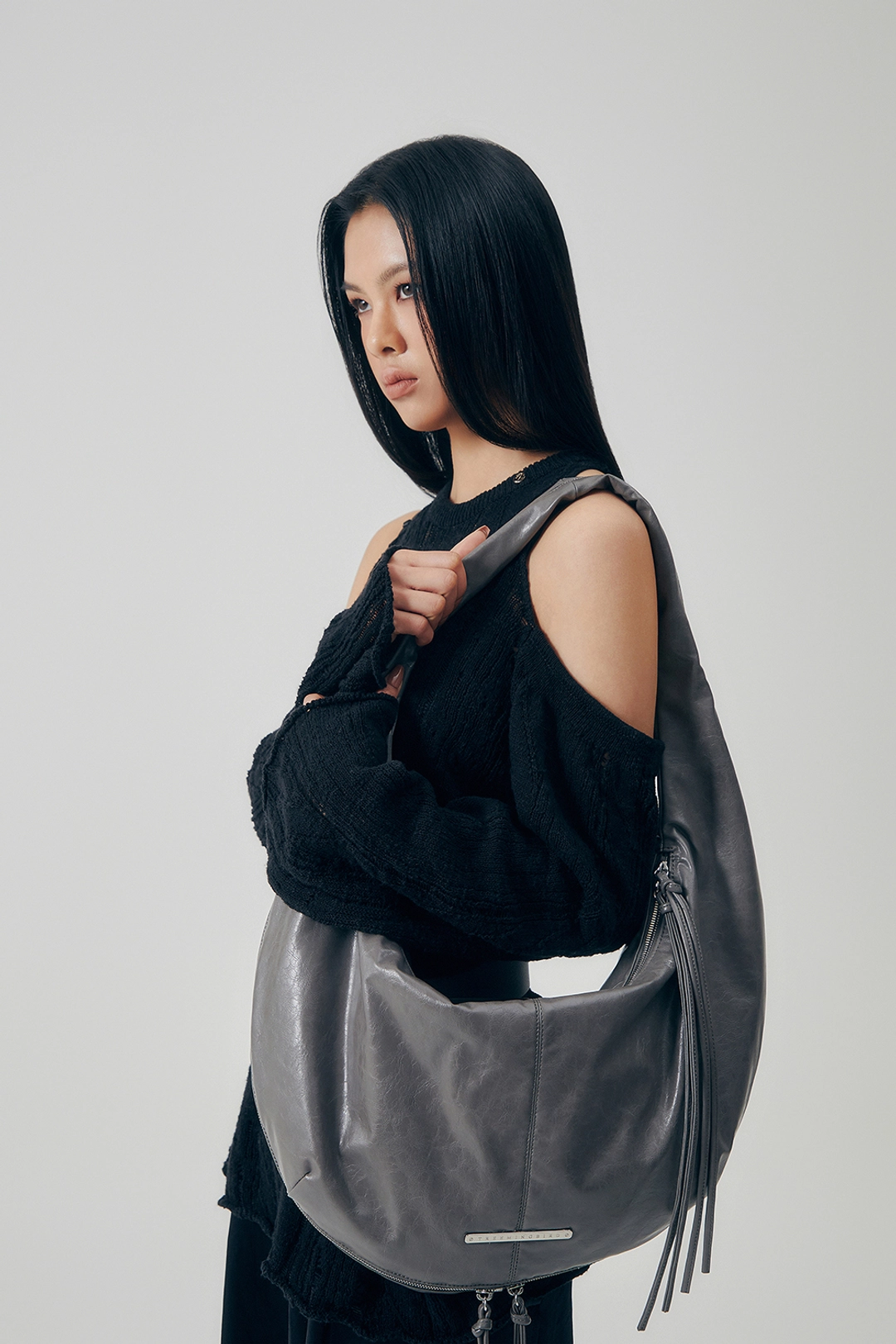 트리밍버드 Zipper Finishing Leather Hobo Bag [ Gray ] 상품 이미지 2