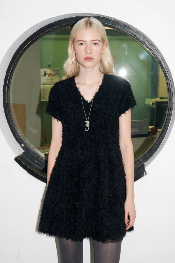 V-Neck Flare Knit (Black)