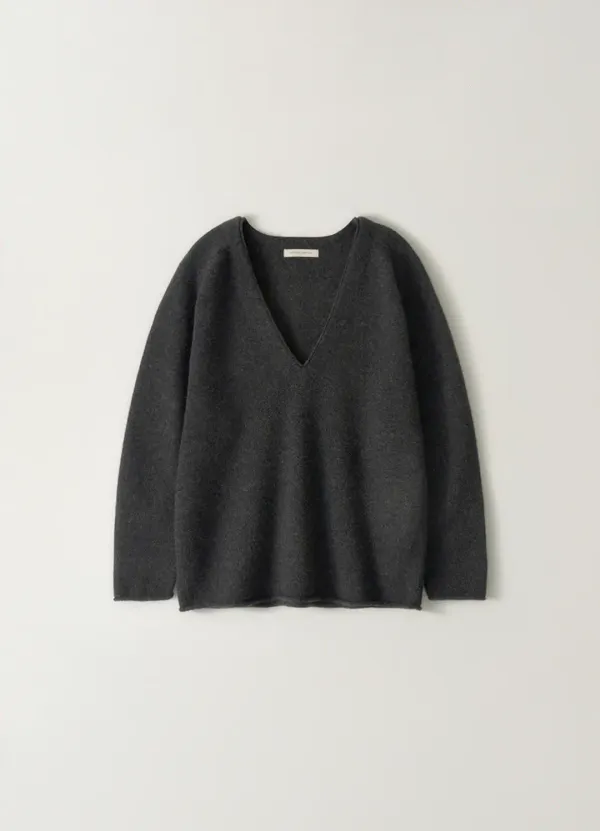 3RD / Cerin deep v-neck pullover (Charcoal)