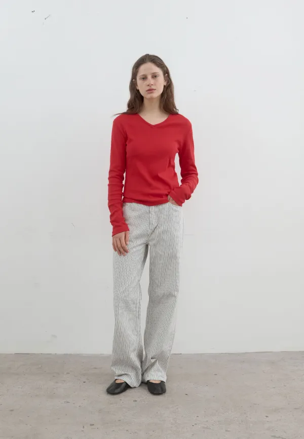 Essential v-neck long sleeve (red)