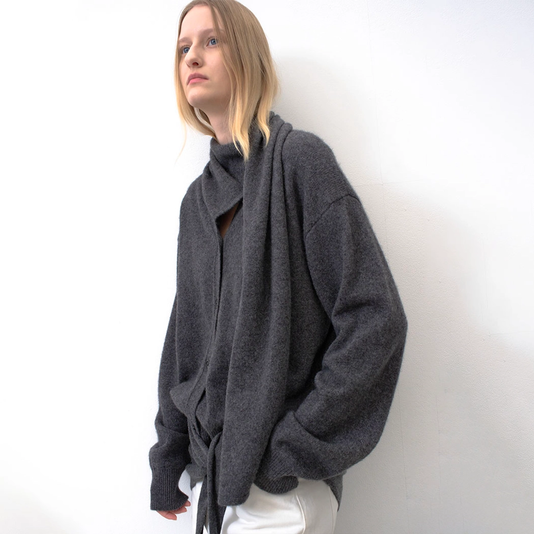 아뜰리에 나인 (Z-CD-2235)YAK BLENDED MUFFLER SET CARDIGAN S 상품 이미지 1