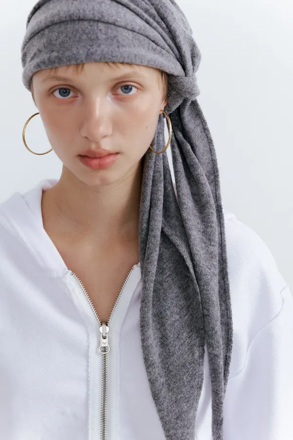 PoF Knit Kerchief_Grey