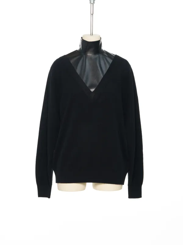 FW25 BLACK V- NECK SWEATER