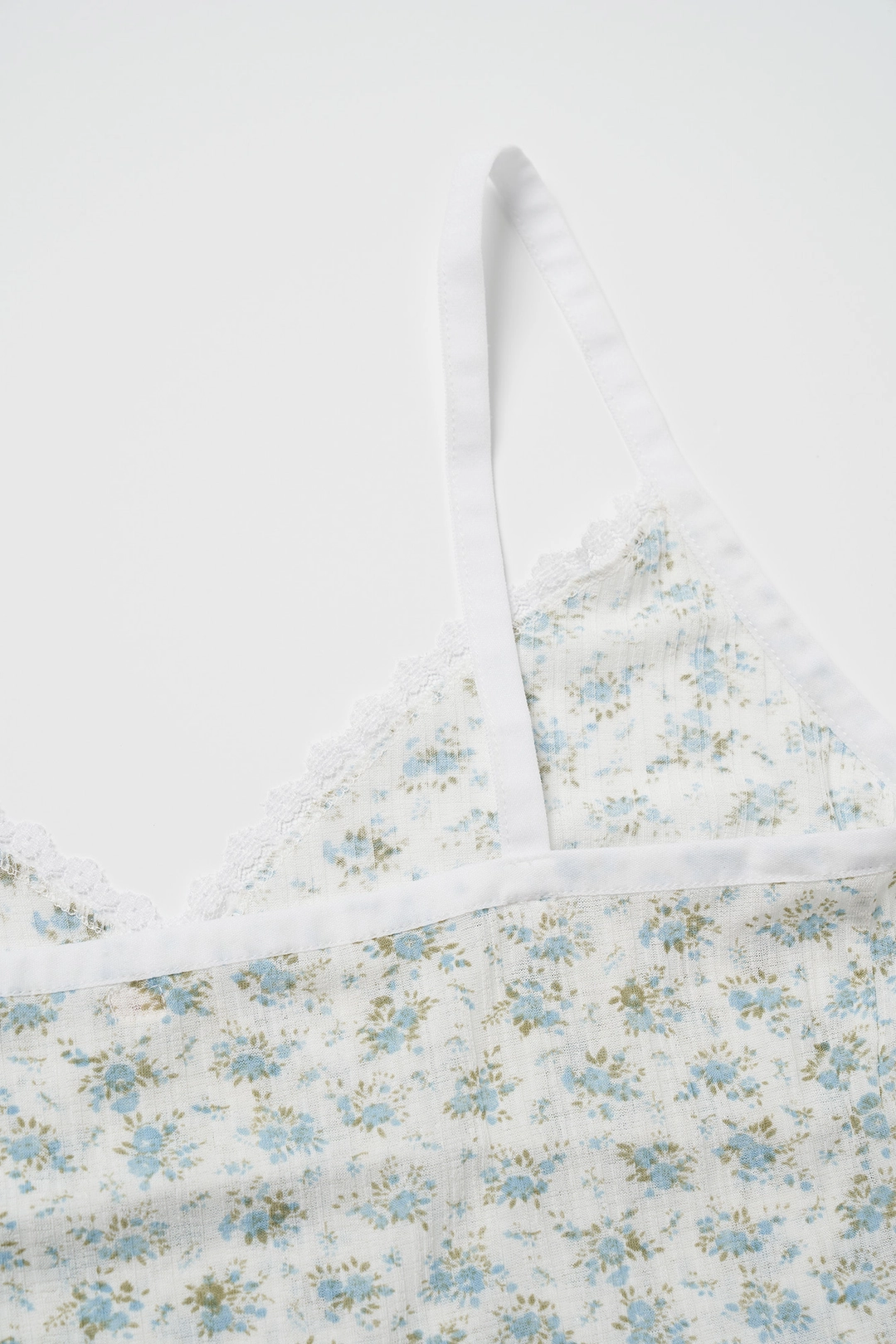 비아플레인 Via Floral pattern sleeveless (Blue flower) 상품 이미지 1