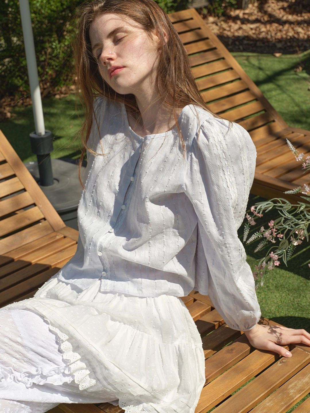마가린핑거스 LACE LINE BLOUSE (LIGHT BLUE) 상품 이미지 2