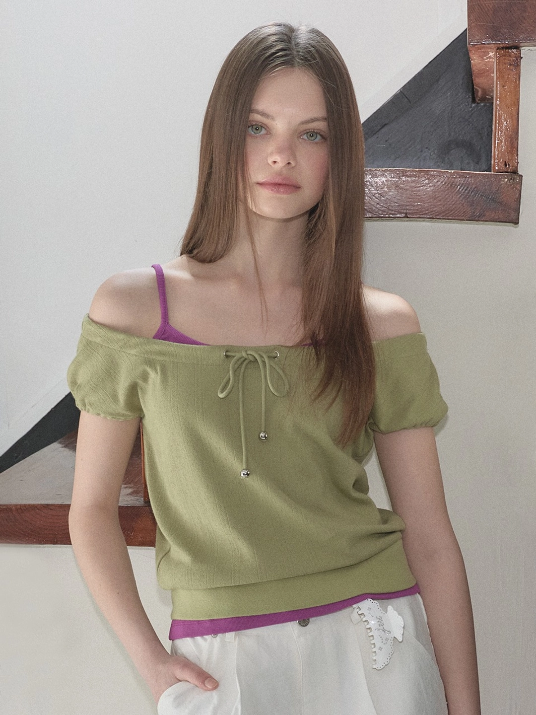 마가린핑거스 STRAP OFF-SHOULDER TOP (OLIVE) 상품 이미지 2