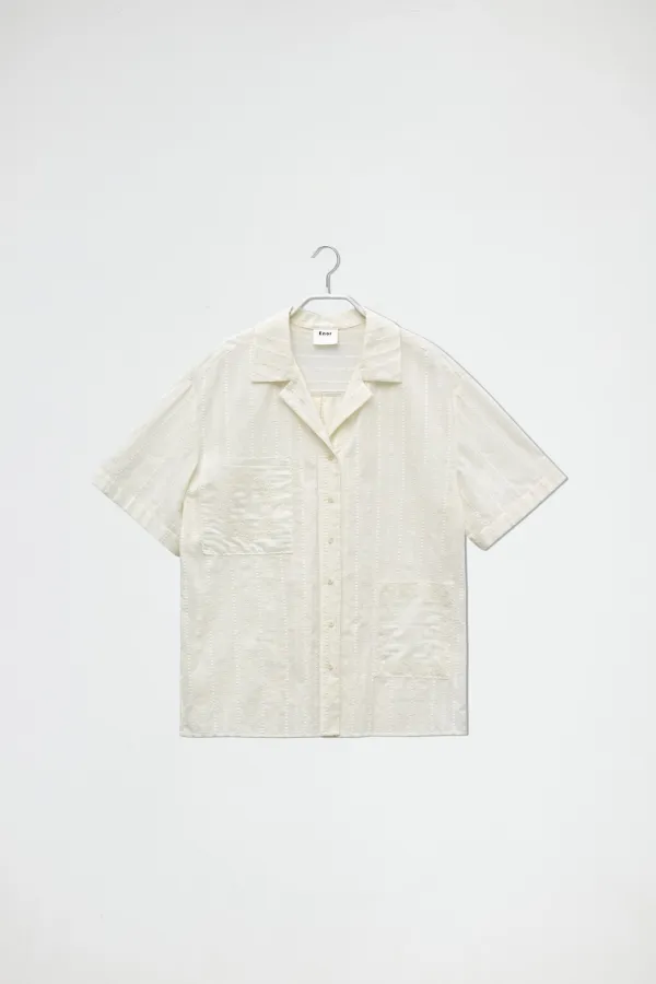TEXTURED POCKET EMBROIDERY SHIRT - CREAM