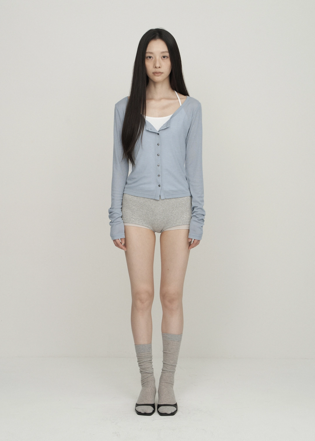 보헤미안서울 [2ND 11/3~ 발송] BASIC SCOOPED BUTTON CARDIGAN, ASH BLUE - bohemseo 상품 이미지 2