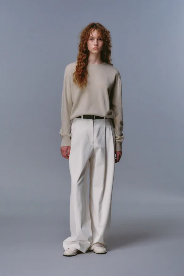 Classic Round Pullover_Beige