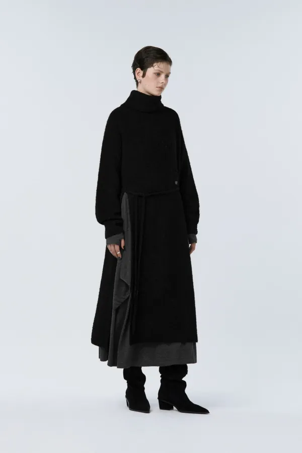 Turtleneck Knit One-piece [ Black ]