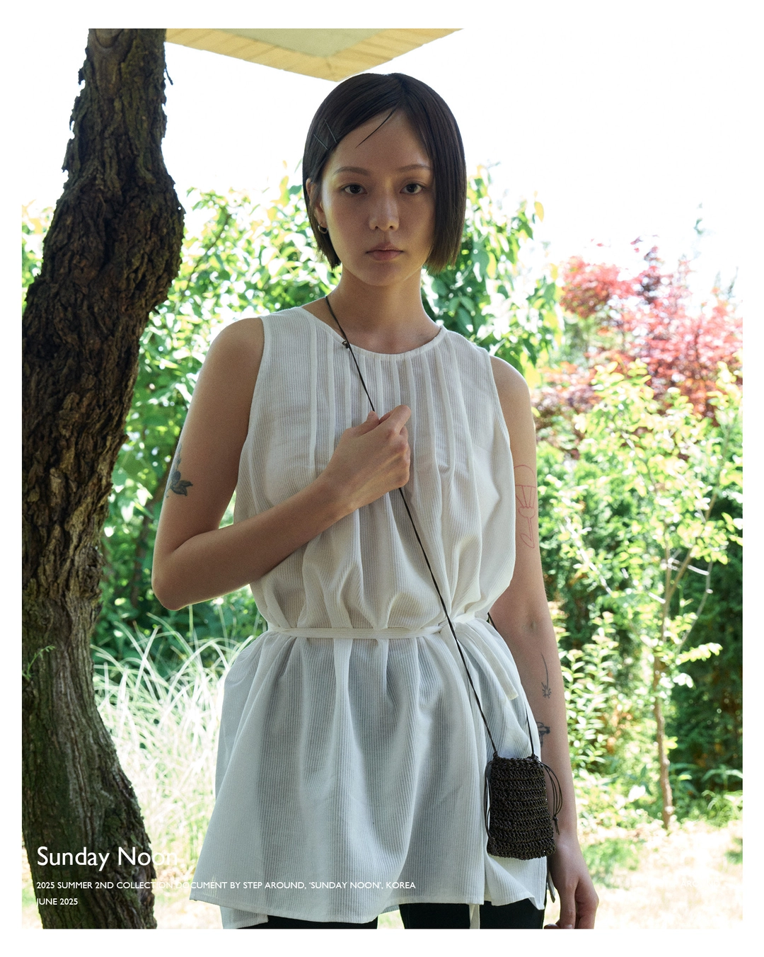스텝어라운드 [5/29 예약출고] Tucked strap tunic blouse_WHITE 상품 이미지 2