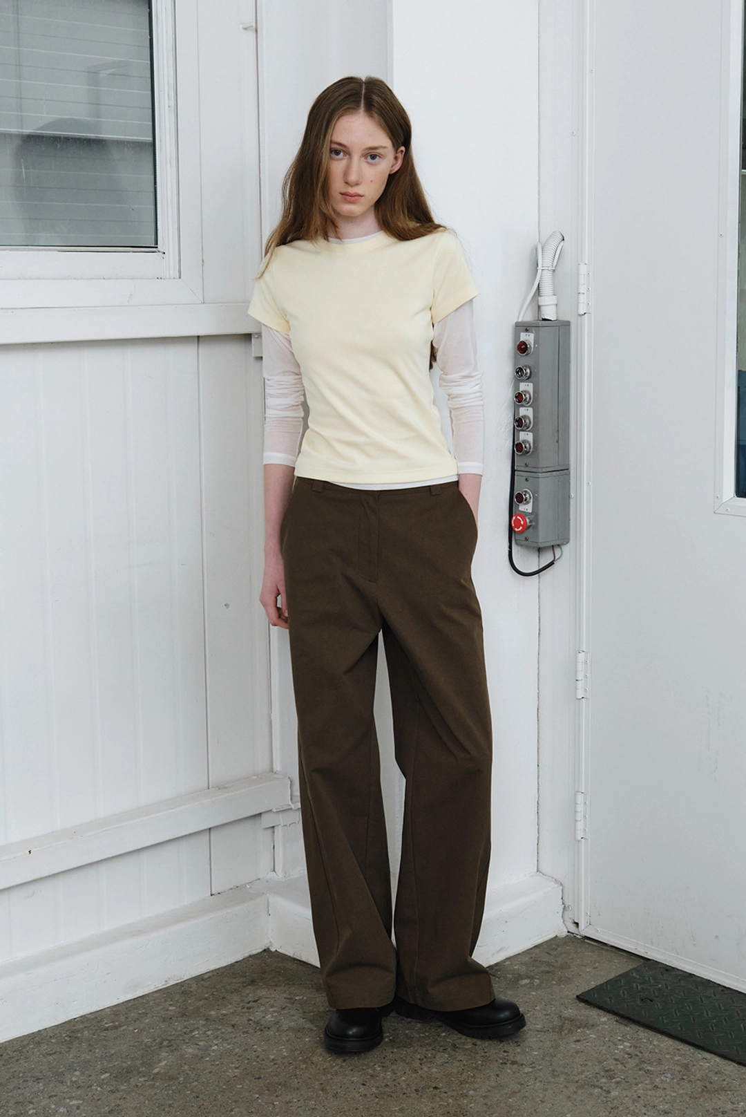 브렌다 브렌든 line cotton pants - khaki brown 상품 이미지 2
