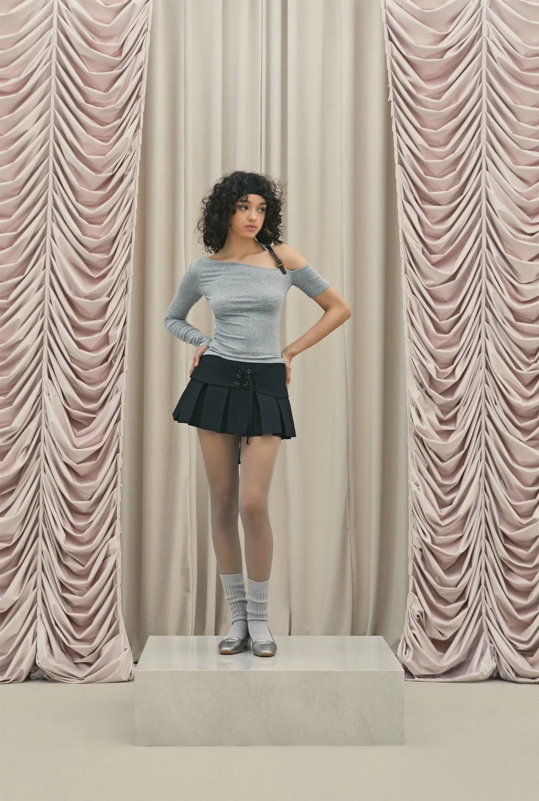 쓰리타임즈 Knit half knee socks 상품 이미지 3