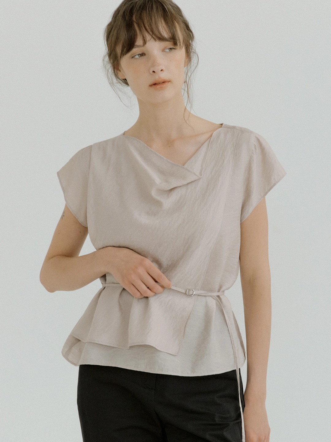 아워코모스 double cowl neck blouse (mocha) orc 6081 상품 이미지 1