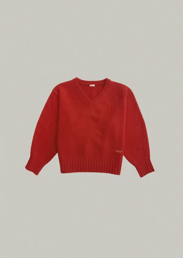 ugst v-neck sweater